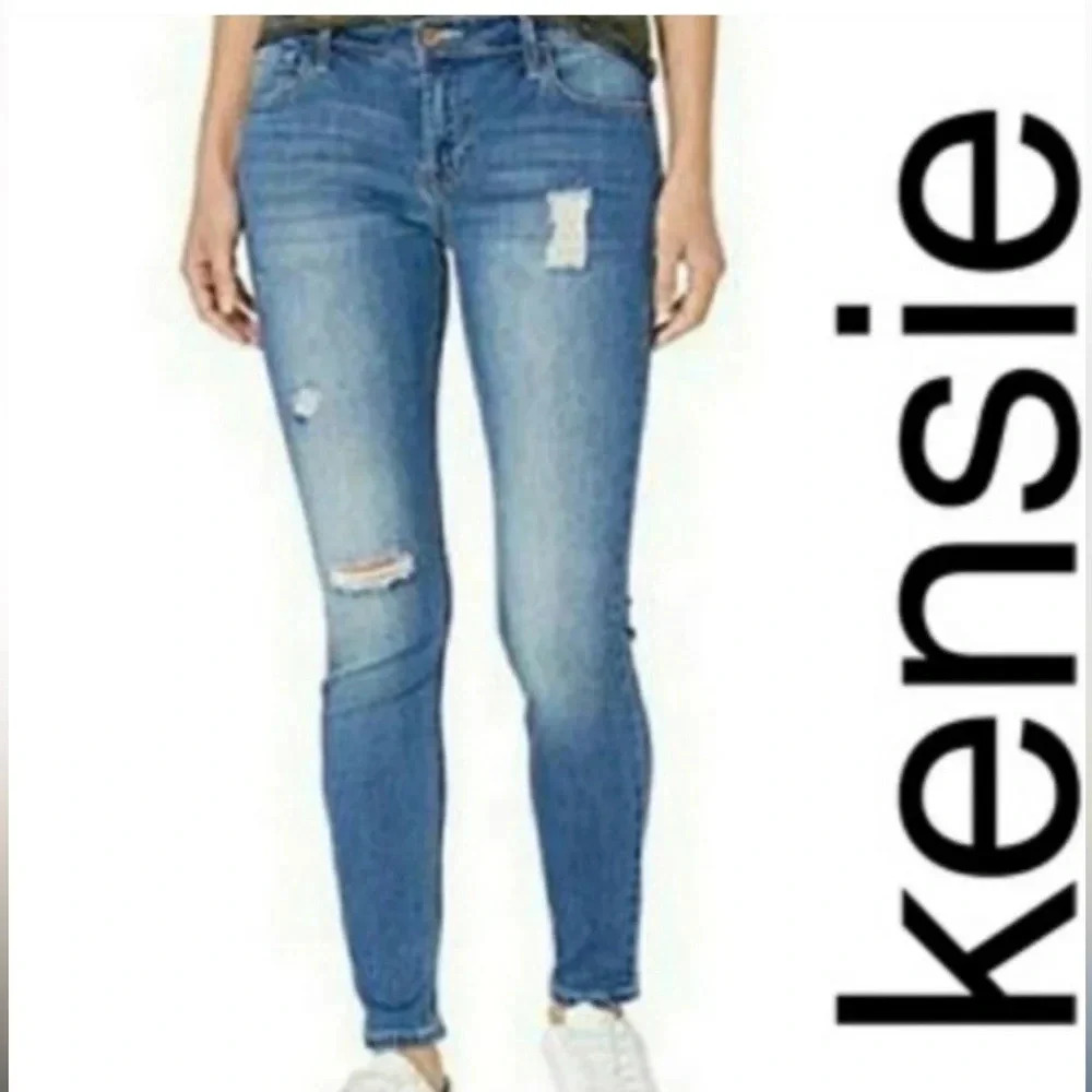 Kensie Effortless Ankle Mid Rise Distressed Jeans Women’s size 8
